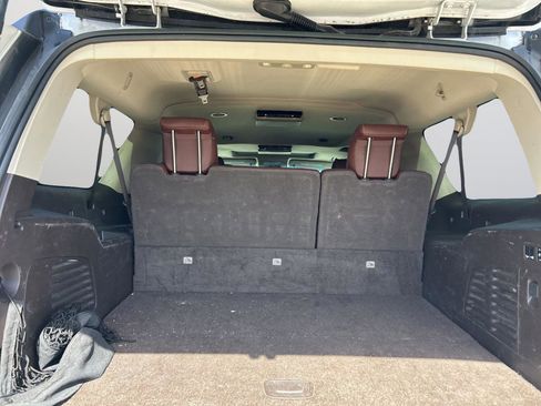 Used 2019 Chevrolet Suburban Premier image 44