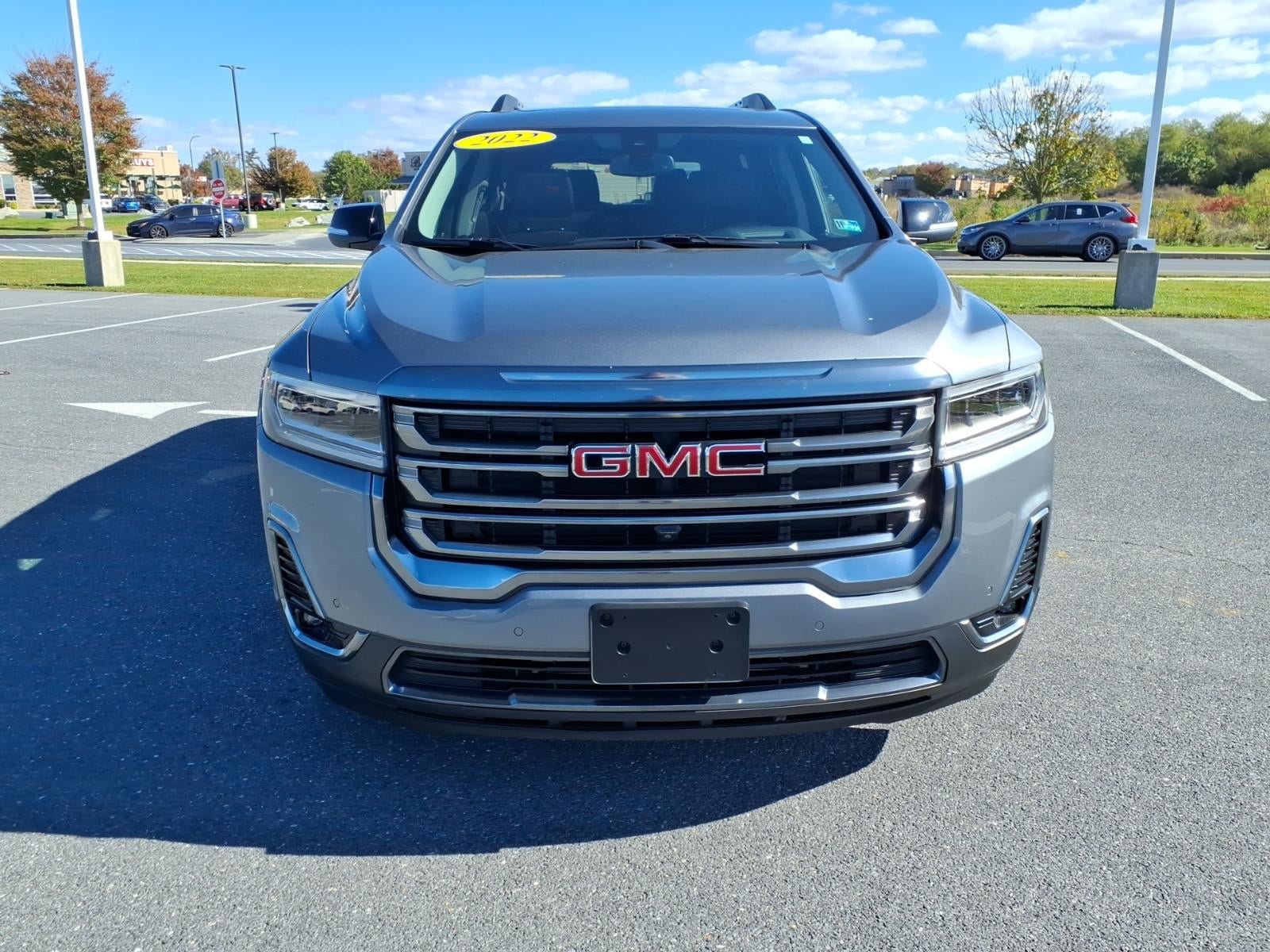 Certified 2022 GMC Acadia AT4 w/ Technology Package AWD/4WD image 2