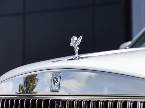 New 2026 Rolls-Royce Cullinan AWD/4WD image 18