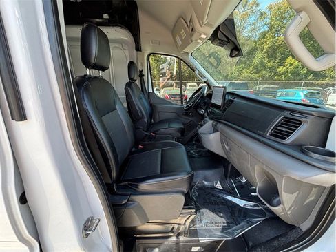Used 2023 Ford E-Transit 148 High Roof Extended w/ Load Area Protection Package image 34