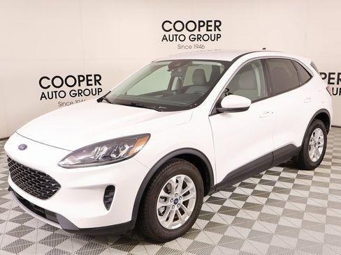 Used 2021 Ford Escape SE image 9