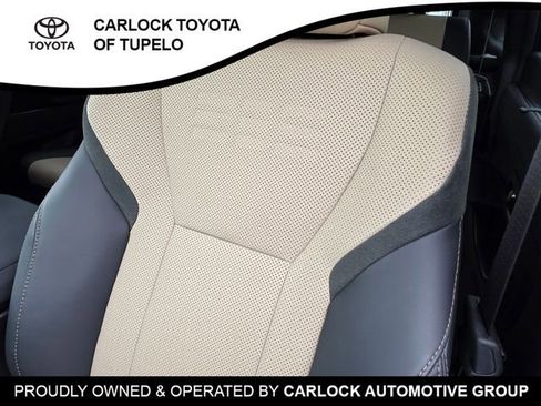 Used 2024 Lexus GX 550 image 18