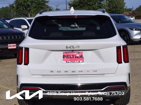 Used 2022 Kia Sorento SX FWD image 5
