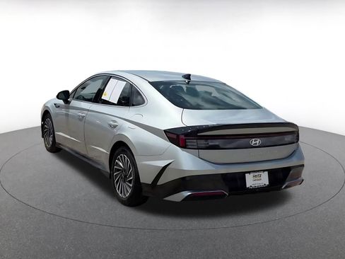 Used 2025 Hyundai Sonata SEL FWD image 9