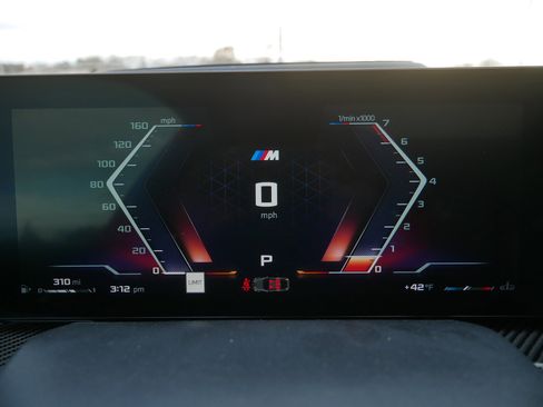 Certified 2025 BMW X6 M60i w/ Parking Assistance Package image 25