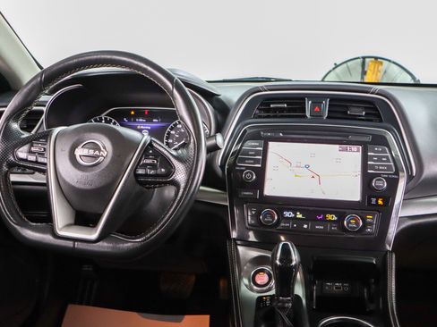 Used 2023 Nissan Maxima SV w/ Floor Mat Group image 17