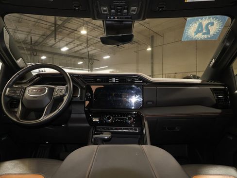 Certified 2024 GMC Sierra 1500 AT4 w/ Technology Package image 30