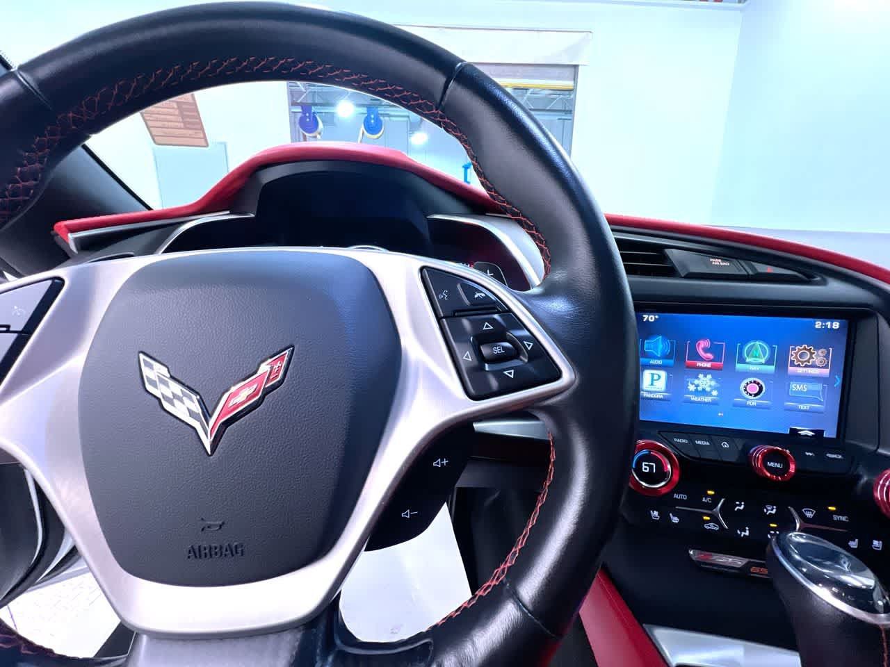Used 2015 Chevrolet Corvette Z06 w/ 3LZ Preferred Equipment Group RWD image 21