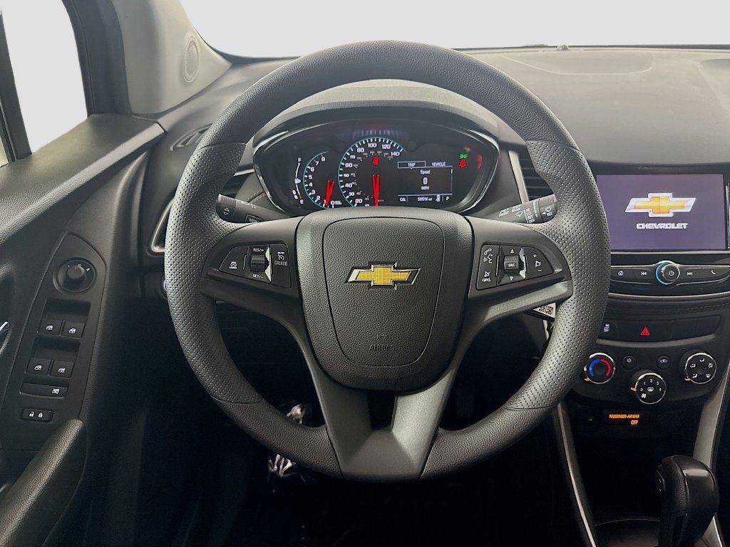 Used 2022 Chevrolet Trax LS w/ Tint and Cruise Package FWD image 11