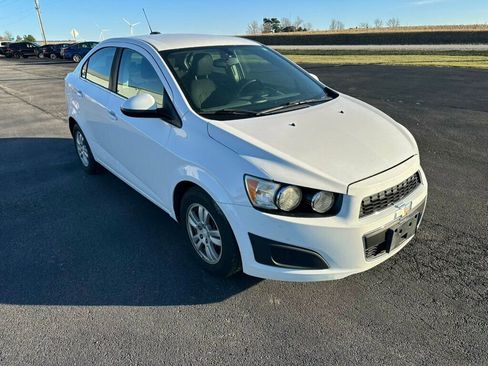 Used 2015 Chevrolet Sonic LT image 7