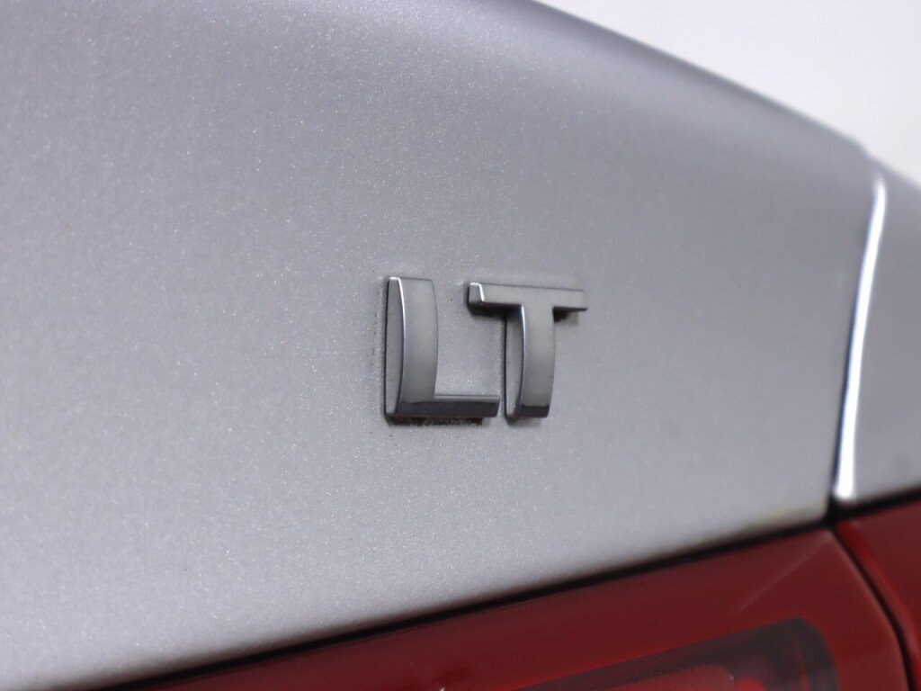 Used 2019 Chevrolet Malibu LT FWD image 35
