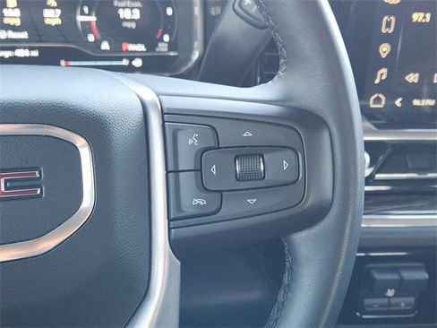 Used 2024 GMC Sierra 1500 SLE w/ Preferred Package image 28