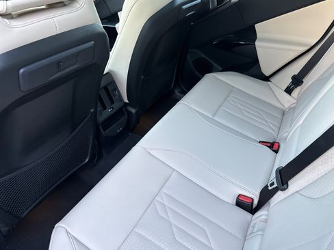 New 2026 BMW X3 xDrive30 w/ Premium Package image 9