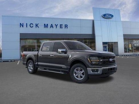 New 2025 Ford F150 XLT w/ Equipment Group 302A MID image 8