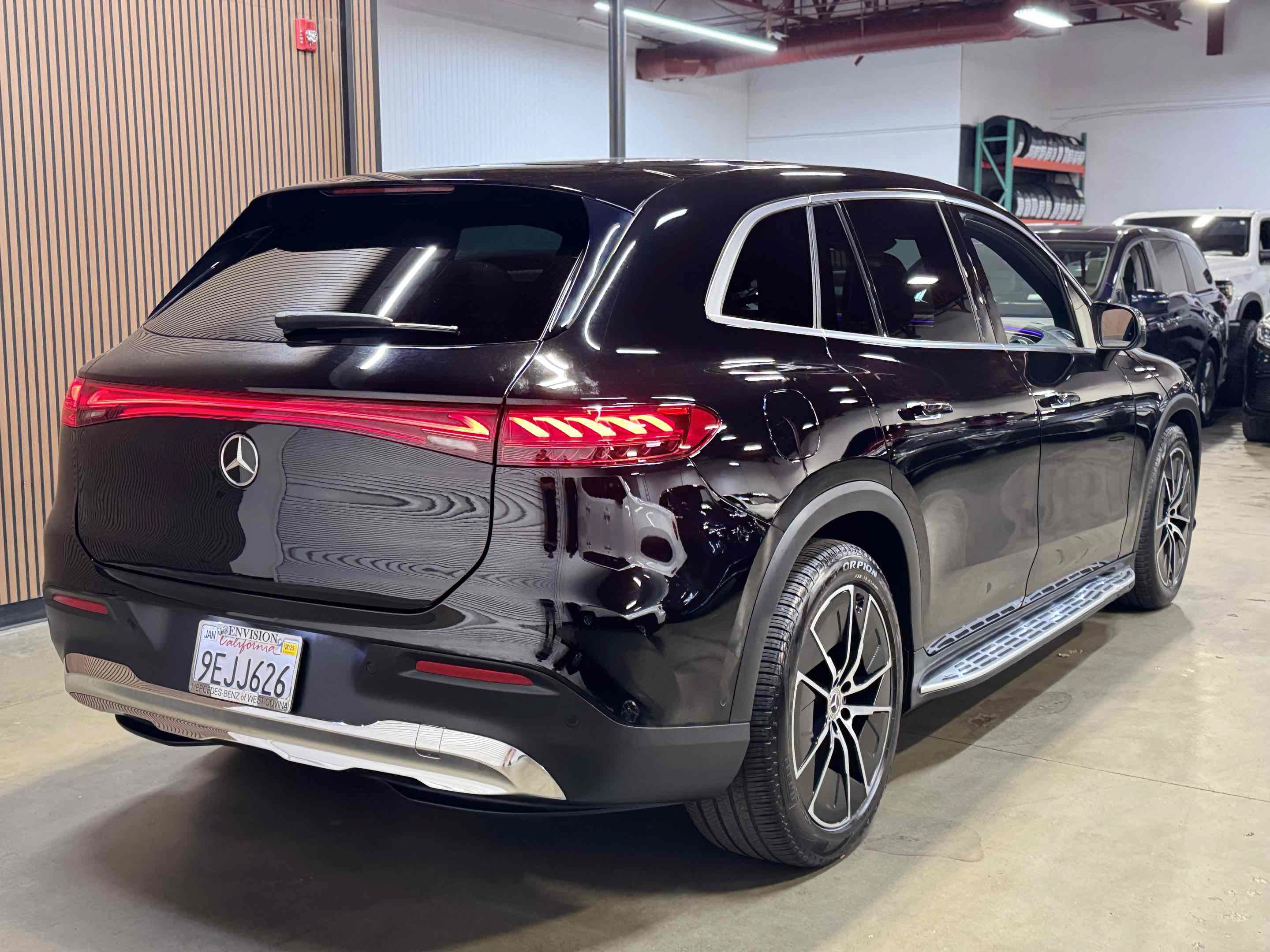 Used 2023 Mercedes-Benz EQS 450+ SUV image 8