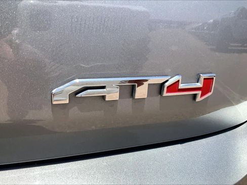 Used 2023 GMC Terrain AT4 AWD/4WD image 8