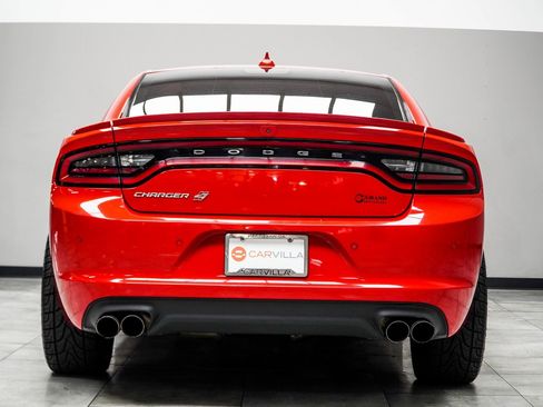 Used 2019 Dodge Charger SXT w/ Plus Group image 11