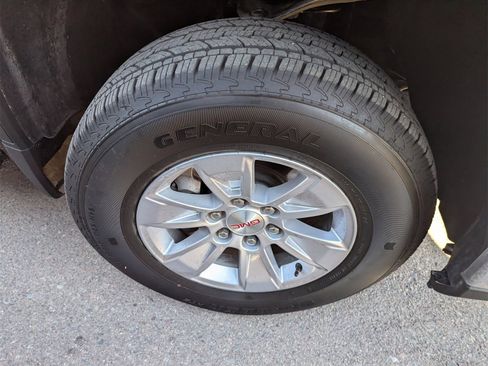 Used 2025 GMC Sierra 1500 SLE image 5