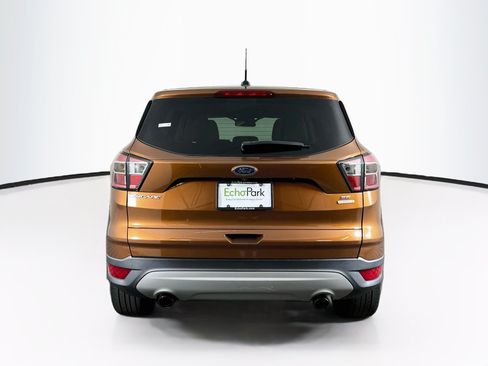 Used 2017 Ford Escape SE FWD image 7