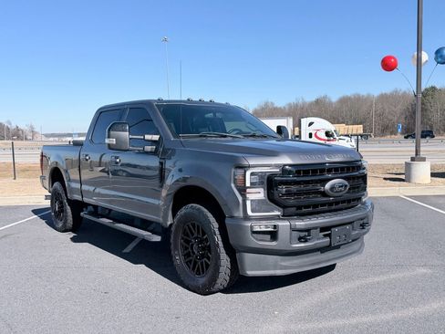 Used 2021 Ford F250 Lariat image 2