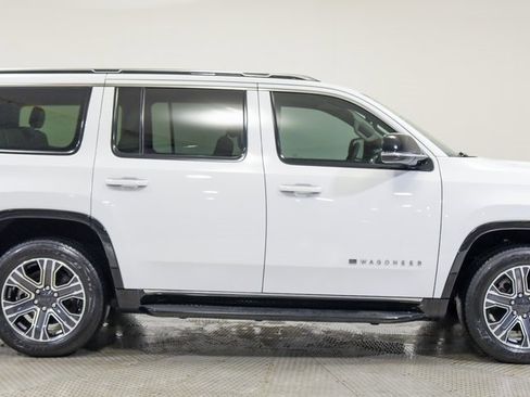 Used 2024 Jeep Wagoneer 4WD w/ Premium Group I image 14