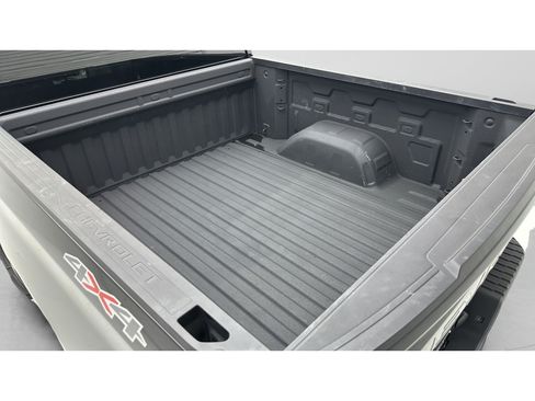 Used 2024 Chevrolet Silverado 1500 Custom AWD/4WD image 8