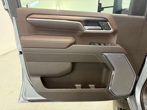 New 2026 GMC Sierra 2500 Denali w/ Denali Reserve Package image 13