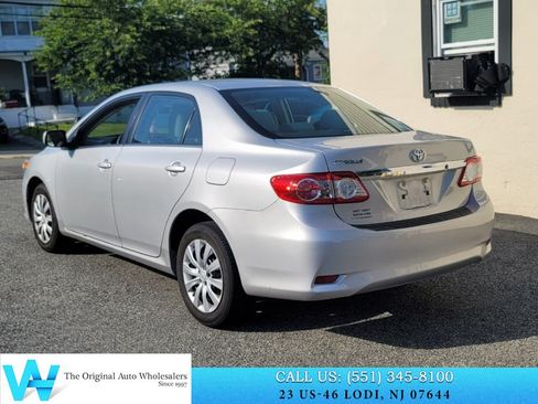 Used 2013 Toyota Corolla LE FWD image 4