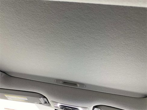 Used 2025 Toyota Corolla Cross LE image 13