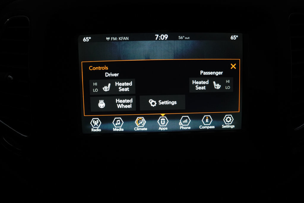Used 2018 Jeep Compass Latitude w/ Popular Equipment Group AWD/4WD image 6