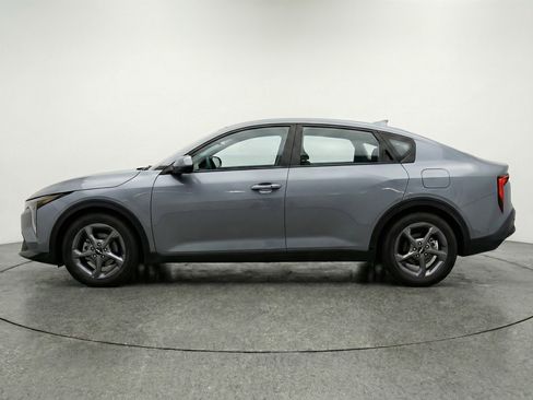 Used 2025 Kia K4 LXS image 5