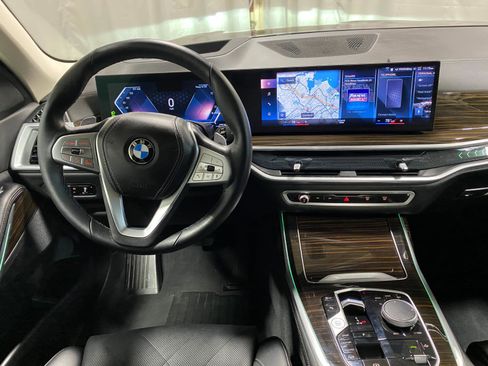 Certified 2023 BMW X7 xDrive40i w/ Parking Assistance Package image 8