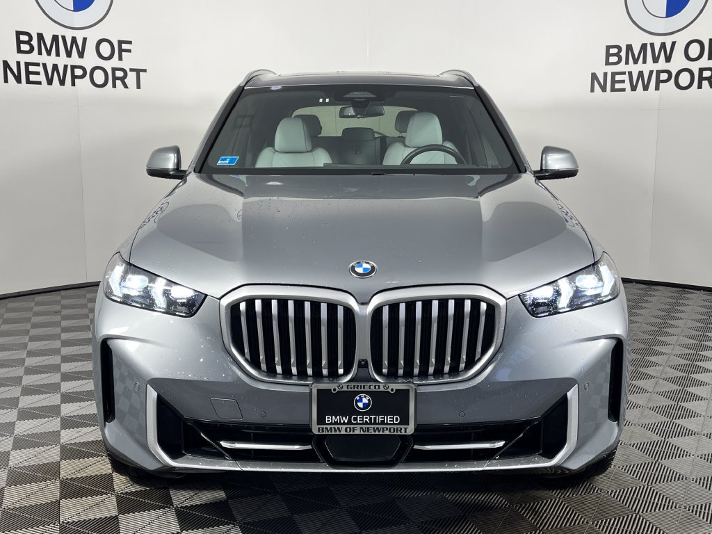 Certified 2024 BMW X5 xDrive40i w/ Parking Assistance Package AWD/4WD image 5