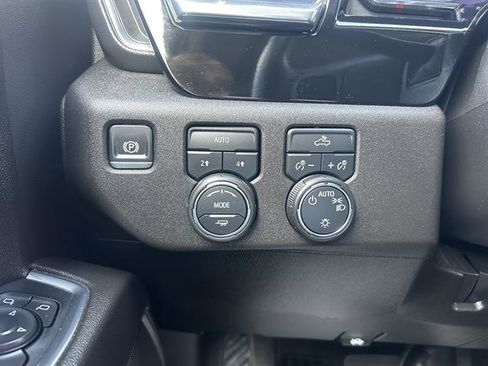 Certified 2024 Chevrolet Silverado 1500 LT image 27