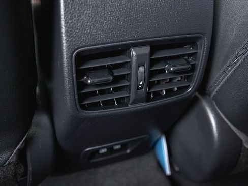 Certified 2022 Toyota Corolla Cross XLE w/ Convenience Package image 29