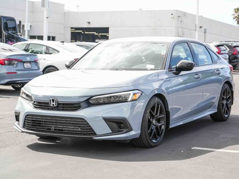 Used 2024 Honda Civic Sport image 3