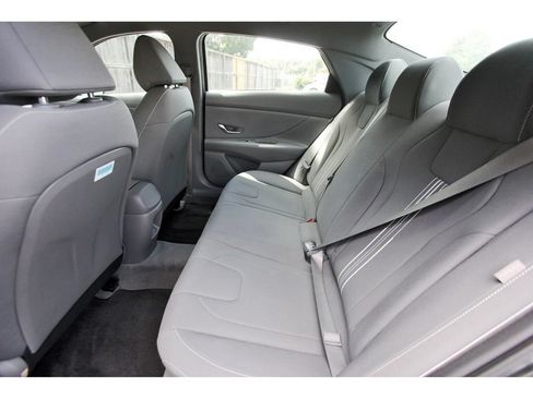 Certified 2024 Hyundai Elantra SEL FWD image 14
