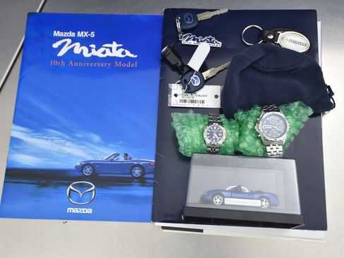 Used 1999 MAZDA MX-5 Miata 10th Anniversary Edition RWD image 42