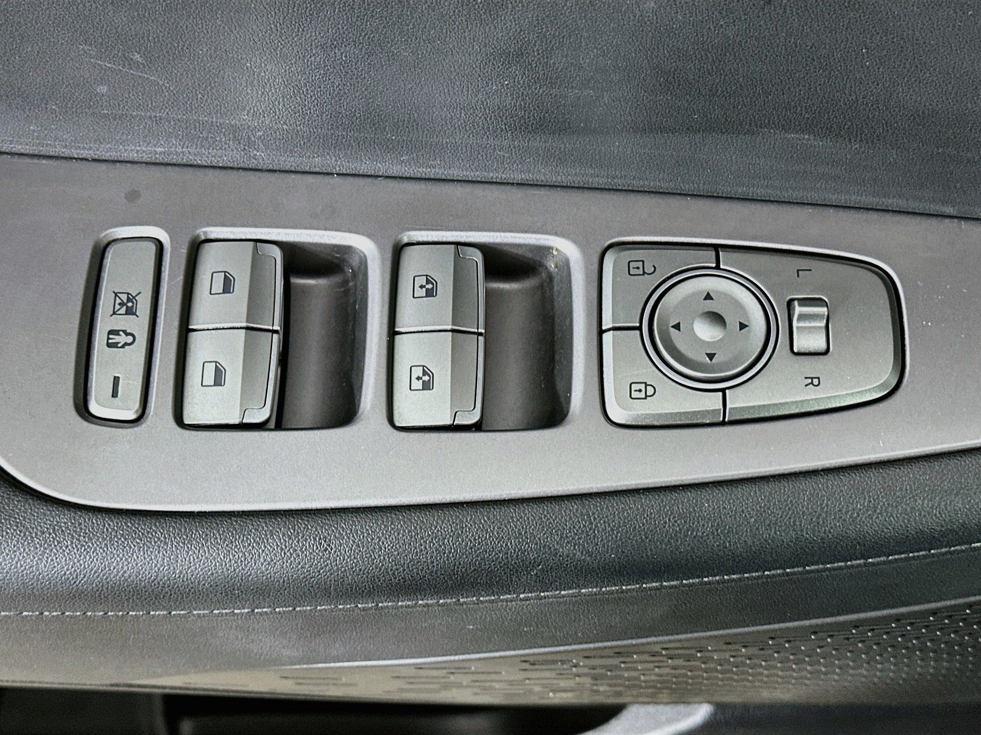 Used 2025 Hyundai Palisade SEL AWD/4WD image 15