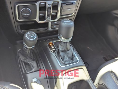 New 2025 Jeep Wrangler Unlimited Sahara AWD/4WD image 15