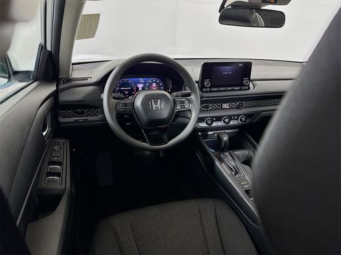 Used 2025 Honda Accord LX image 18