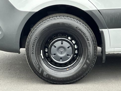 New 2025 Mercedes-Benz Sprinter 2500 image 24