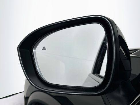 Used 2023 Nissan Rogue SV FWD image 16