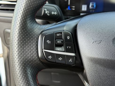 Used 2023 Ford Escape ST-Line w/ Tech Pack #1 FWD image 33