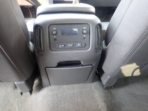 Used 2005 Chevrolet Silverado 2500 LT w/ Heavy-Duty Power Package AWD/4WD image 12