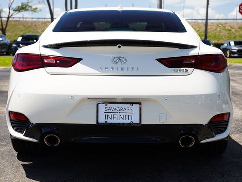 Used 2022 INFINITI Q60 Red Sport 400 w/ Carbon Fiber Package image 13