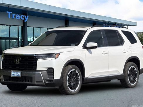 Used 2026 Honda Pilot image 14