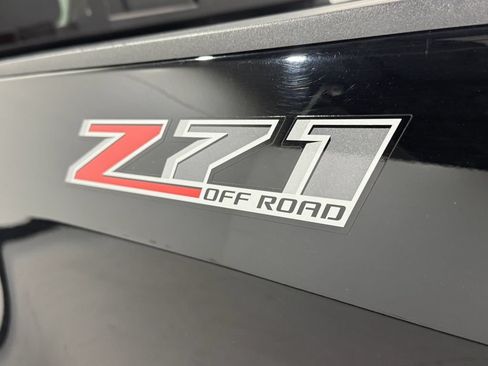Used 2018 Chevrolet Colorado Z71 AWD/4WD image 32