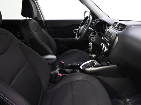 Used 2017 Kia Soul image 14