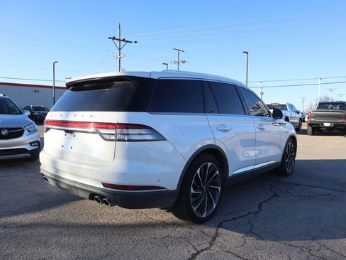 Used 2020 Lincoln Aviator Reserve w/ Equipment Group 202A image 8